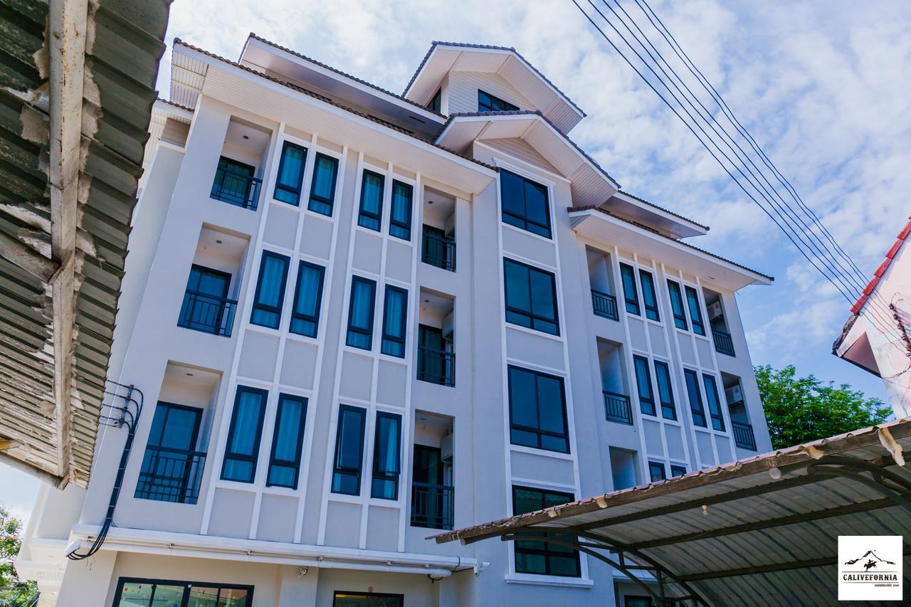 Calivefornia 2016 Hotell Chiang Rai Exteriör bild