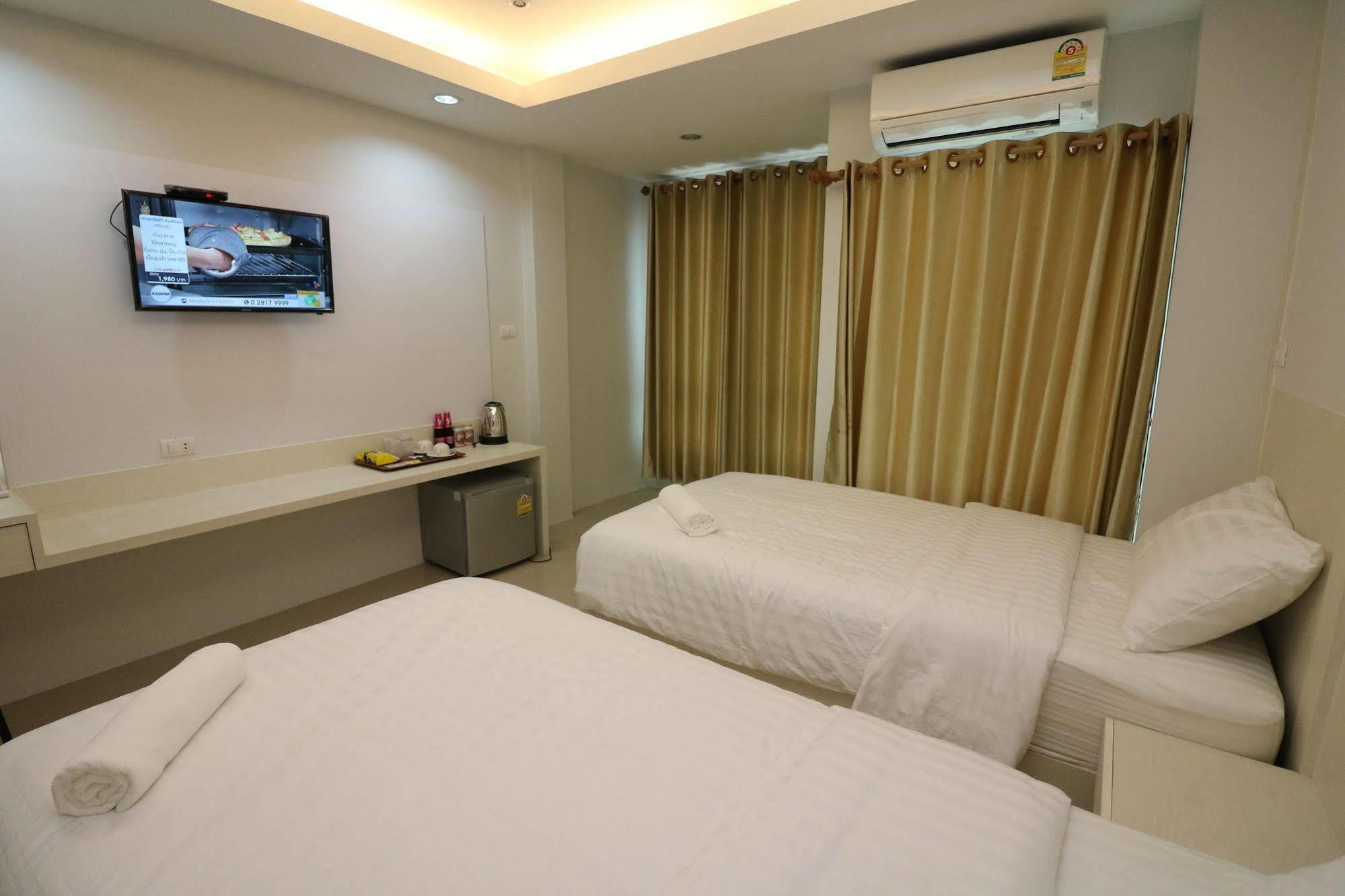 Calivefornia 2016 Hotell Chiang Rai Exteriör bild